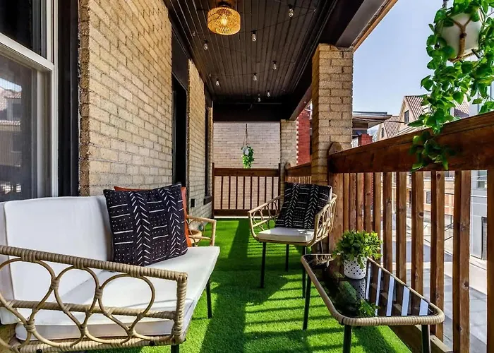 Сasa de vacaciones Bamboo By Jungle House Near Convention Center Osu & Nationwide Arena Walk To High Street Downtown & Short North 5 800 Reviews Private Parking *
