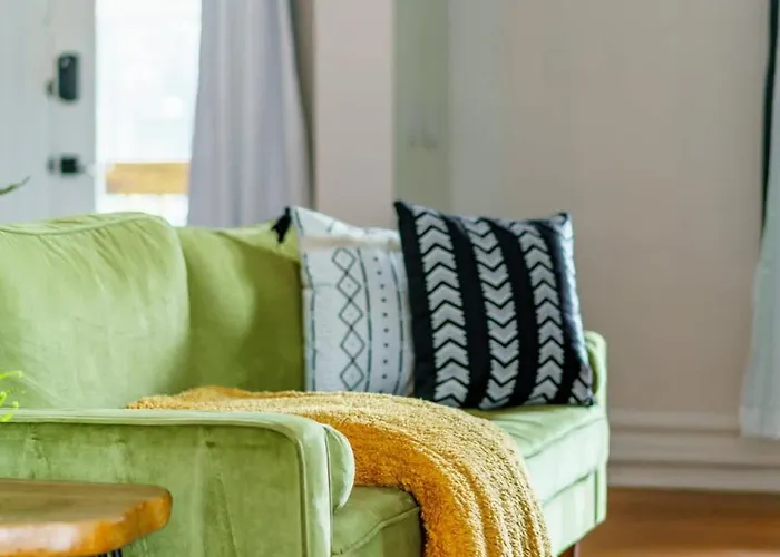 Bamboo By Jungle House Near Convention Center Osu & Nationwide Arena Walk To High Street Downtown & Short North 5 800 Reviews Private Parking * Columbus