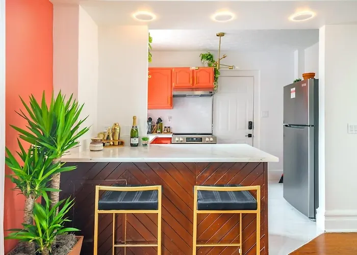 Bamboo By Jungle House Near Convention Center Osu & Nationwide Arena Walk To High Street Downtown & Short North 5 800 Reviews Private Parking Columbus