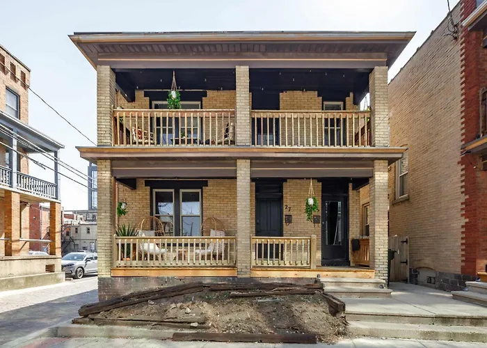 Сasa de vacaciones Bamboo By Jungle House Near Convention Center Osu & Nationwide Arena Walk To High Street Downtown & Short North 5 800 Reviews Private Parking *